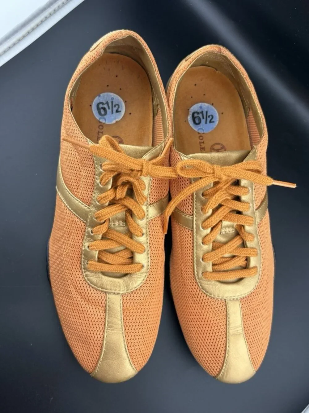 Women’s Cole Haan Size 6.5 NikeAir Comfort Orange & Gold Sneakers Shoes Lace Up - Picture 2 of 10